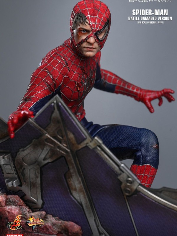 Hot Toys –Spider-Man Battle Damage