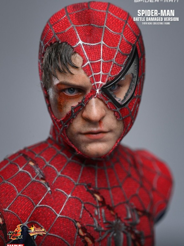 Hot Toys –Spider-Man Battle Damage