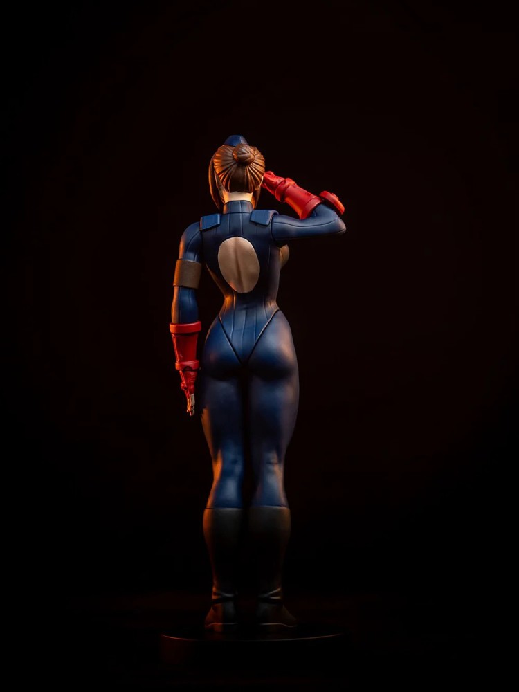 Sideshow Collectibles - Sagat and Juli