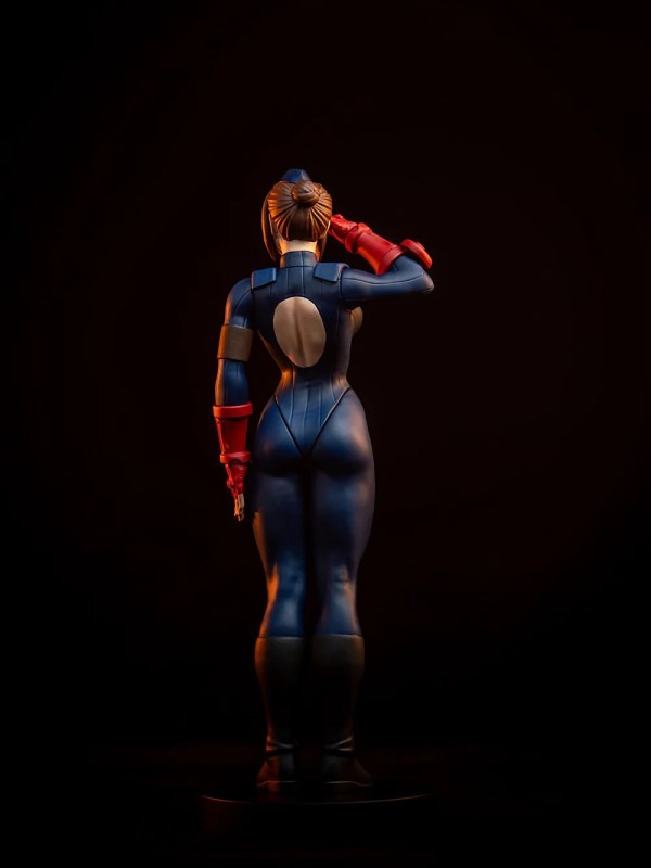 Sideshow Collectibles - Sagat and Juli