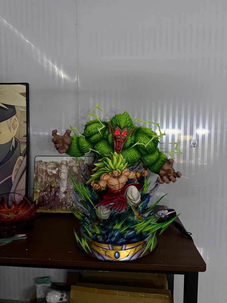 Yi Shou - Broly and Ozaru