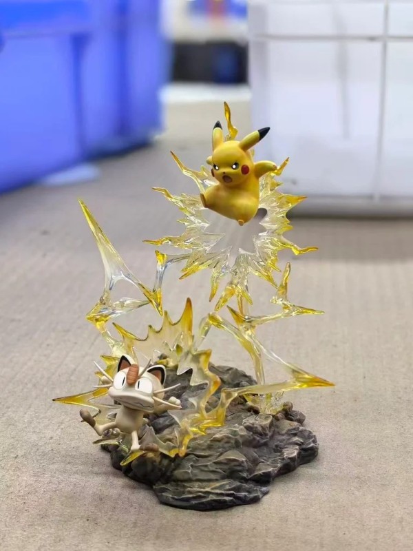 Wan Zhi Wu - Pikachu and Meowth